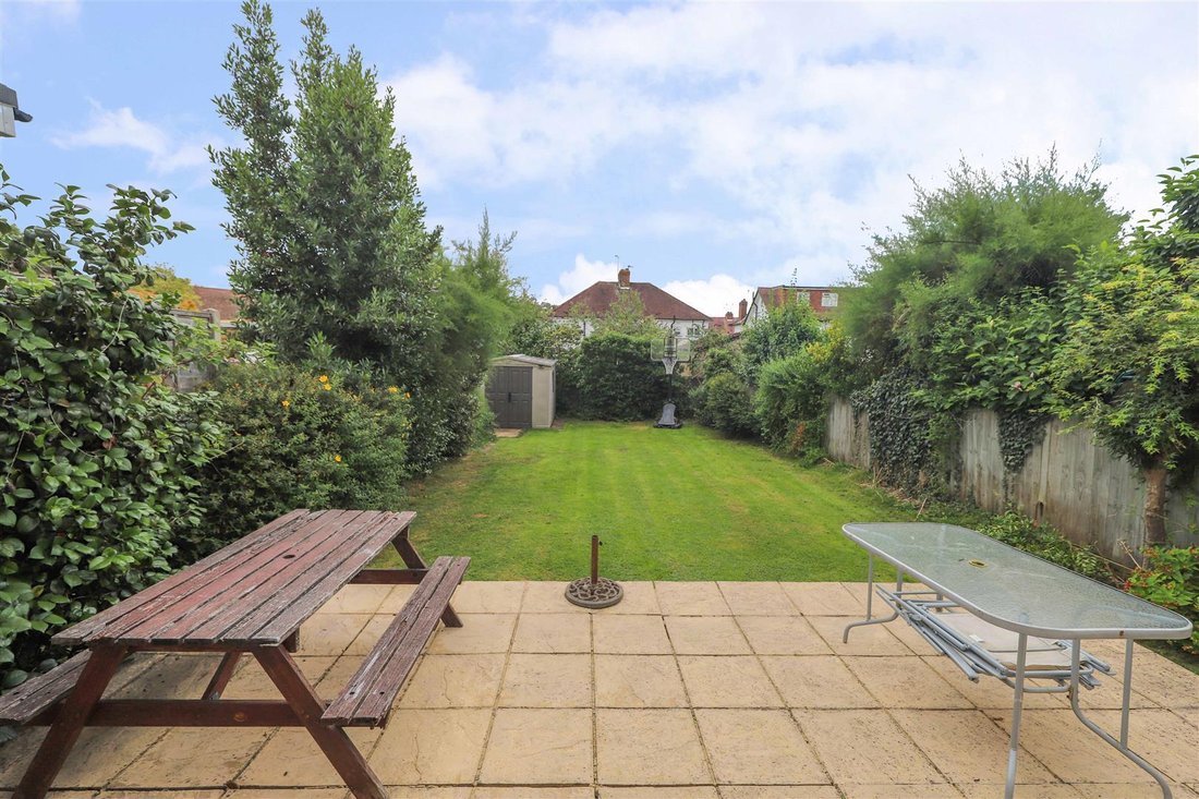 House in Eastcote, Hillingdon, England 2 - 18015733