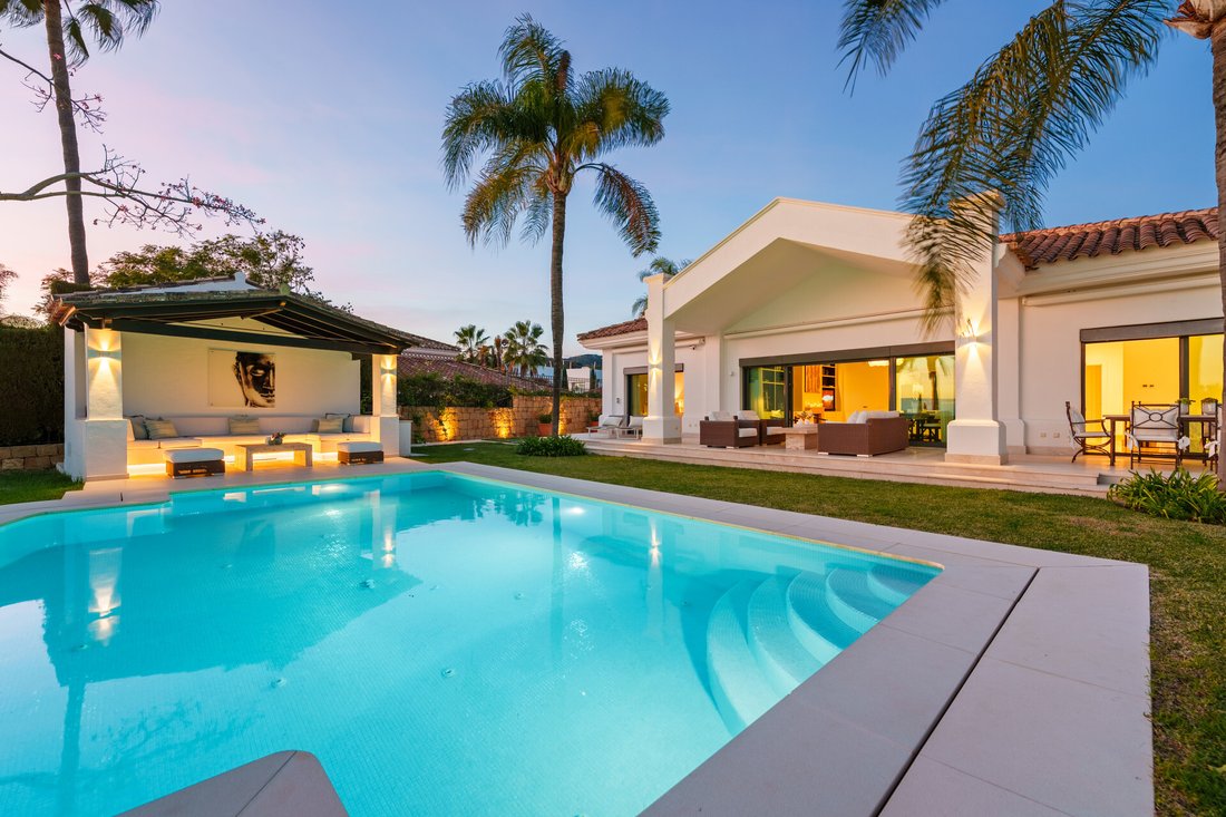 Villa in Nueva Andalucia, Marbella, Spain 5 - 17568622