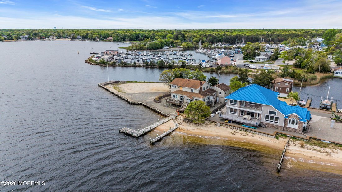 Land in Pine Beach, New Jersey, United States 1 - 18017643