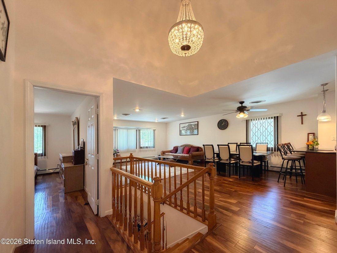 House in New York, New York, United States 2 - 18019446