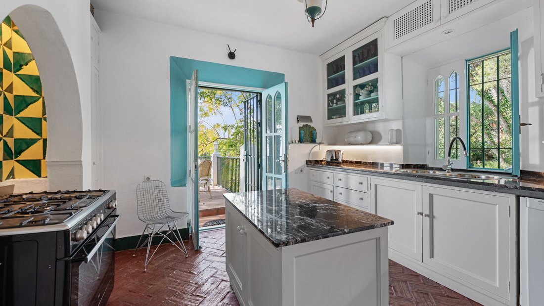 Villa in Marbella, Andalusia, Spain 5 - 17612036