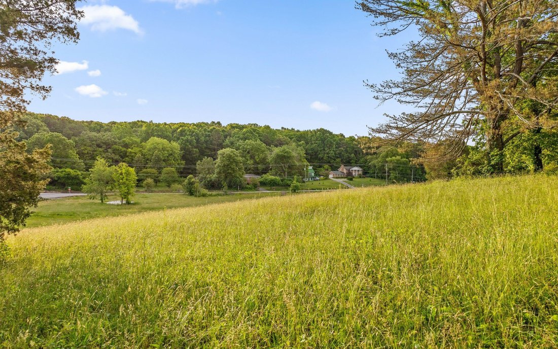 Farm Ranch in Ooltewah, Tennessee, United States 2 - 18020821