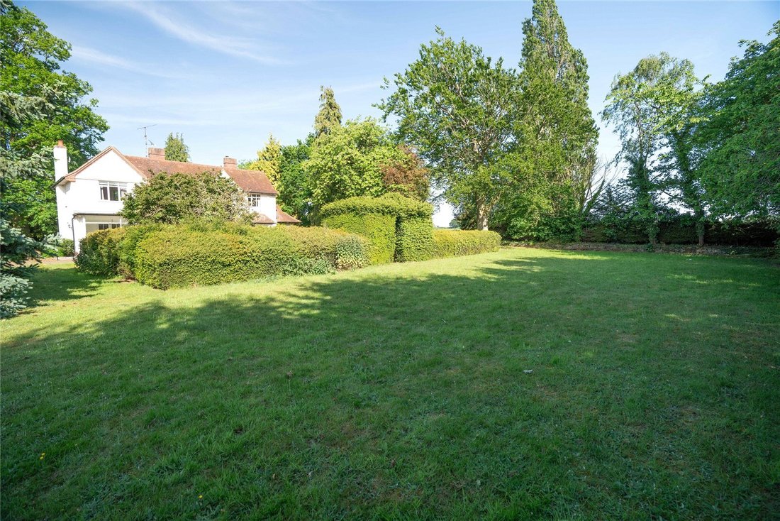 House in Suffolk, England 2 - 17020362