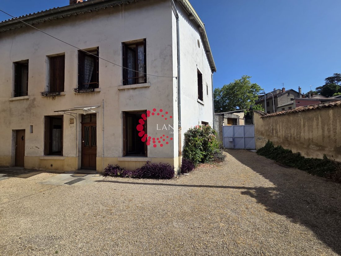 House in Sainte-Foy-lès-Lyon, Auvergne-Rhône-Alpes, France 2 - 18016447