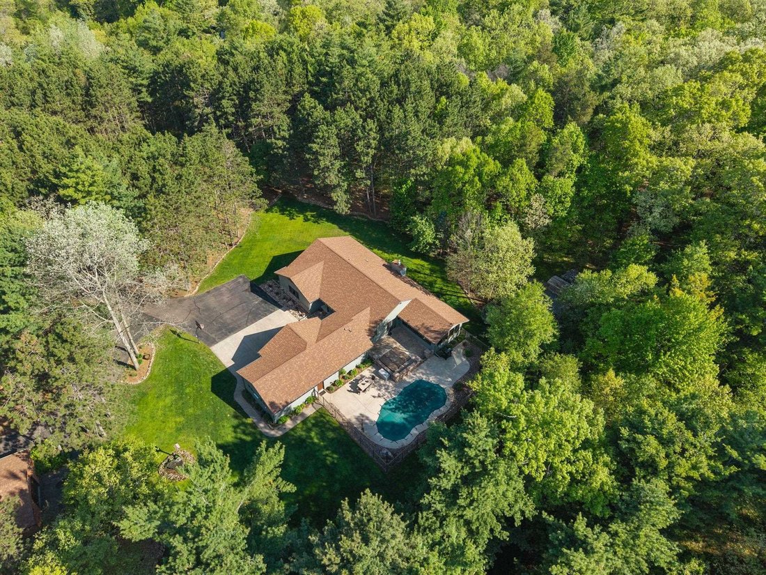 House in Nekoosa, Wisconsin, United States 2 - 18021403