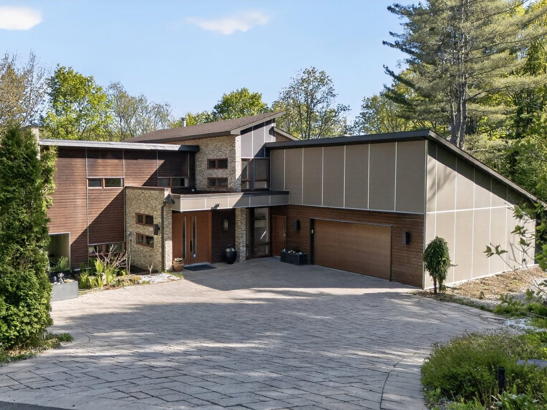 House in Saint-Sauveur, Quebec, Canada 5 - 18016918