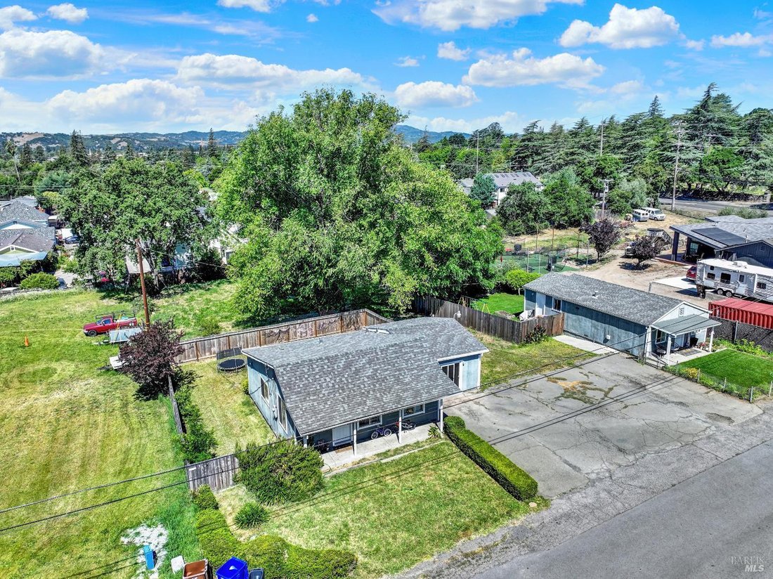 Napa, California, United States 1 - 18018633