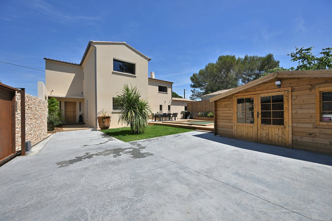 House in Camplanier, Nimes, France 1 - 18016392