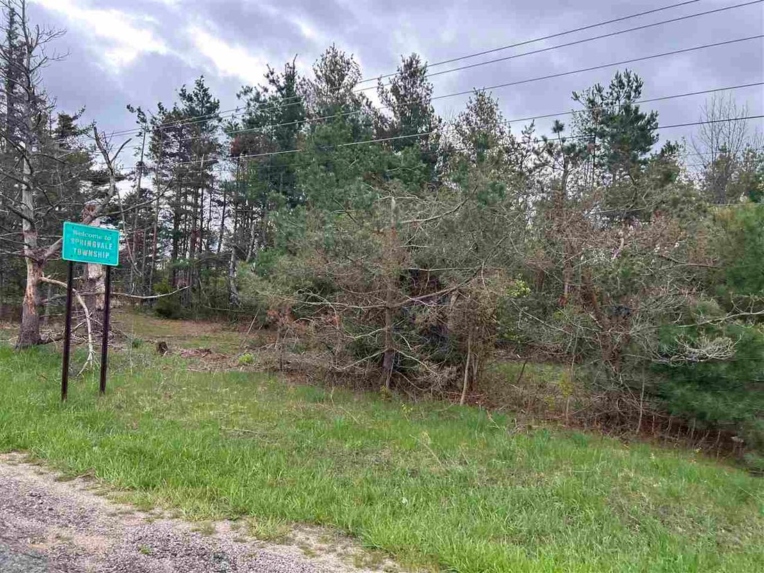 Land in Petoskey, Michigan, United States 2 - 18017654