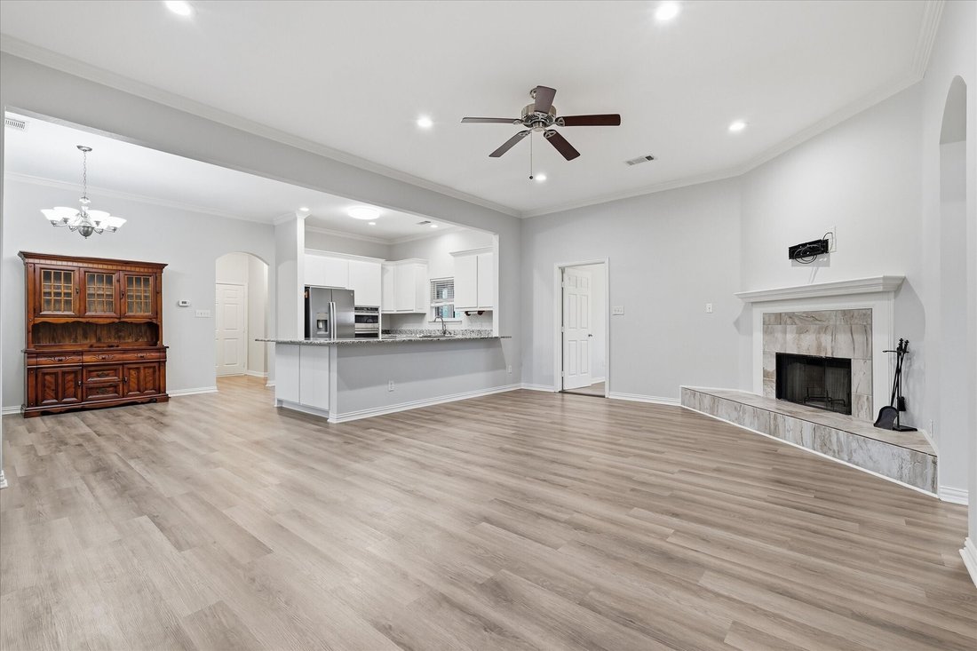 House in Sanger, Texas, United States 4 - 18018258