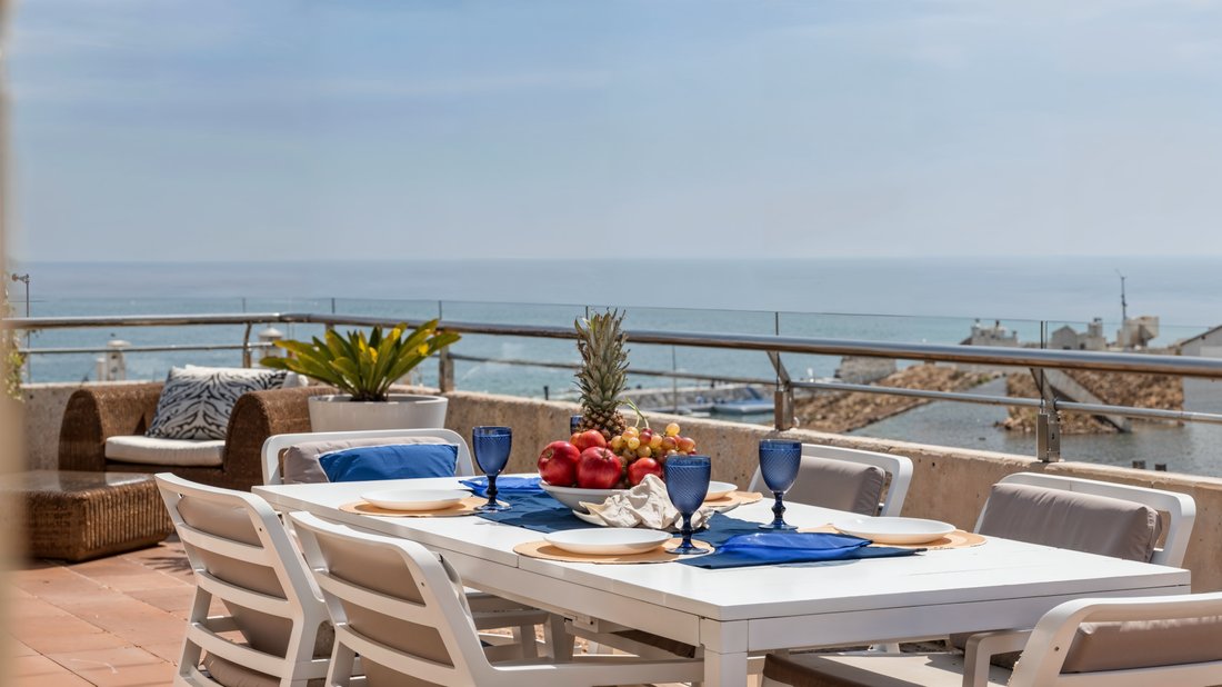 Apartment in Puerto Banus, Marbella, Spain 2 - 15772847