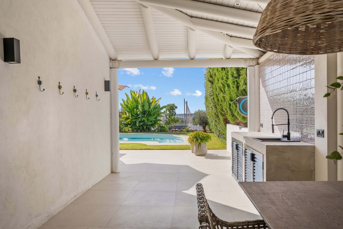 Villa in Puerto Banus, Marbella, Spain 5 - 18015718