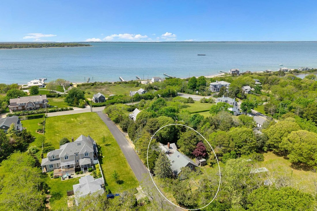 House in Oak Bluffs, Massachusetts, United States 3 - 18016763