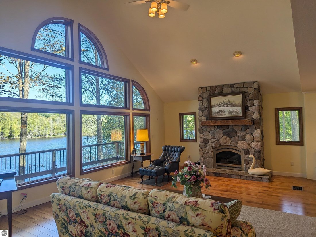 House in Central Lake, Michigan, United States 3 - 18017680