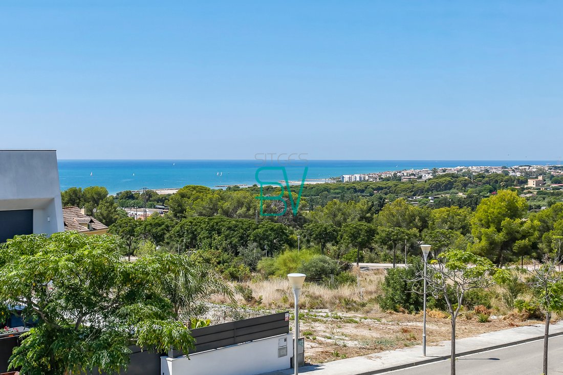 Villa in Vilanova i la Geltru, Catalonia, Spain 3 - 18017193