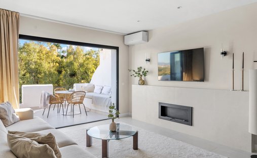Apartment in Benahavis, Andalusia, Spain 1