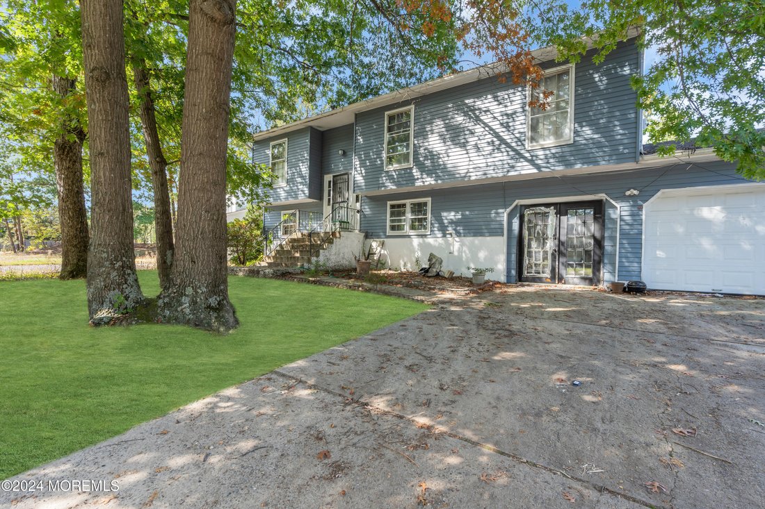 House in Lakewood Township, New Jersey, United States 2 - 18015604