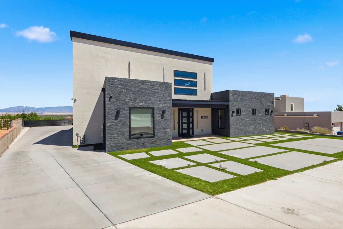 House in Los Lunas, New Mexico, United States 2 - 18016602