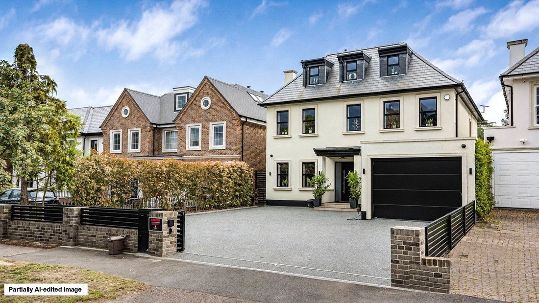 House in Ferney Hill, Enfield, England 2 - 18015701