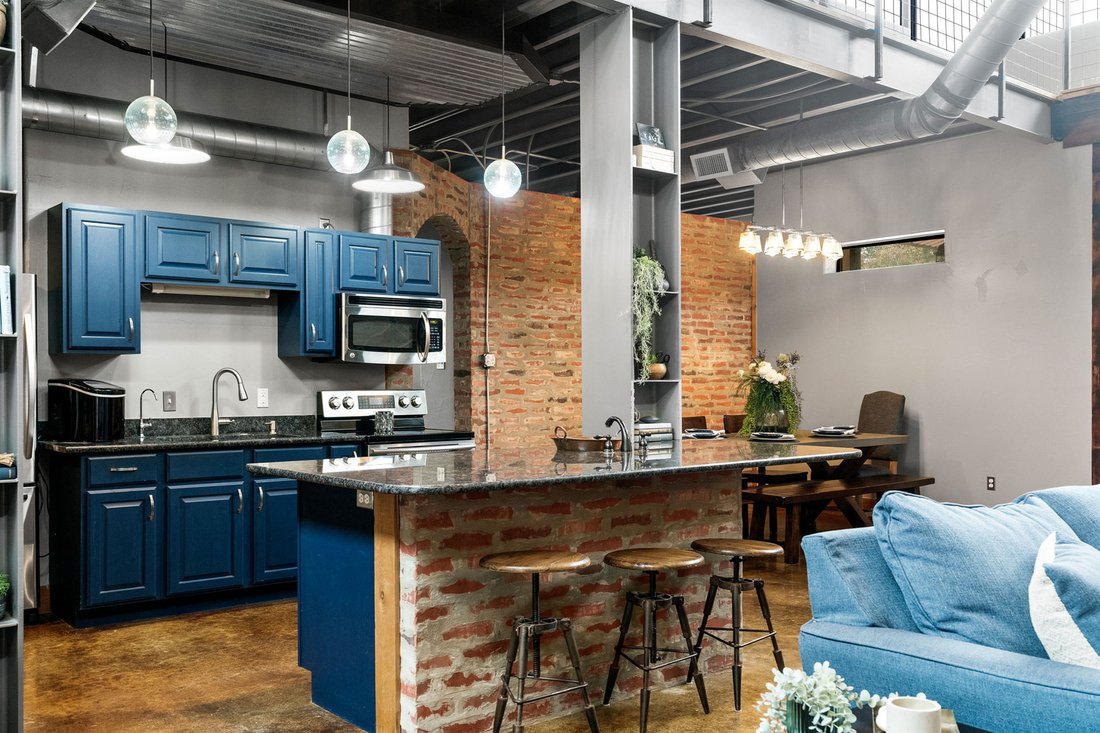 House in Lockhart, Texas, United States 2 - 15173833