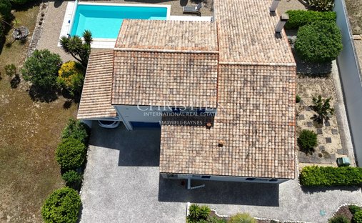 House in Saint-Georges-d'Oleron, Nouvelle-Aquitaine, France 1