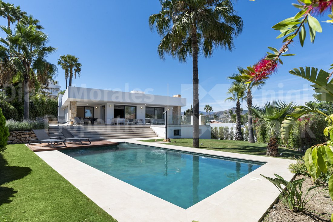 Villa in Guadalmina Alta, San Pedro de Alcantara, Spain 1 - 16825453