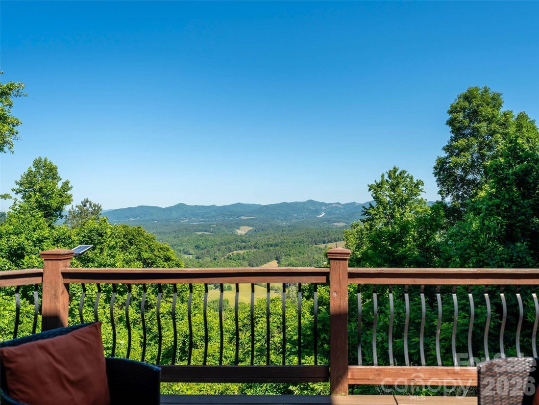 House in Weaverville, North Carolina, United States 3 - 18017536