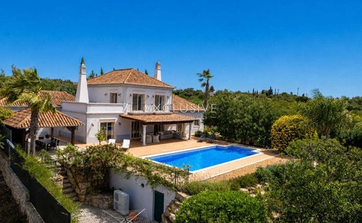 Villa in Santa Barbara de Nexe, Algarve, Portugal 1