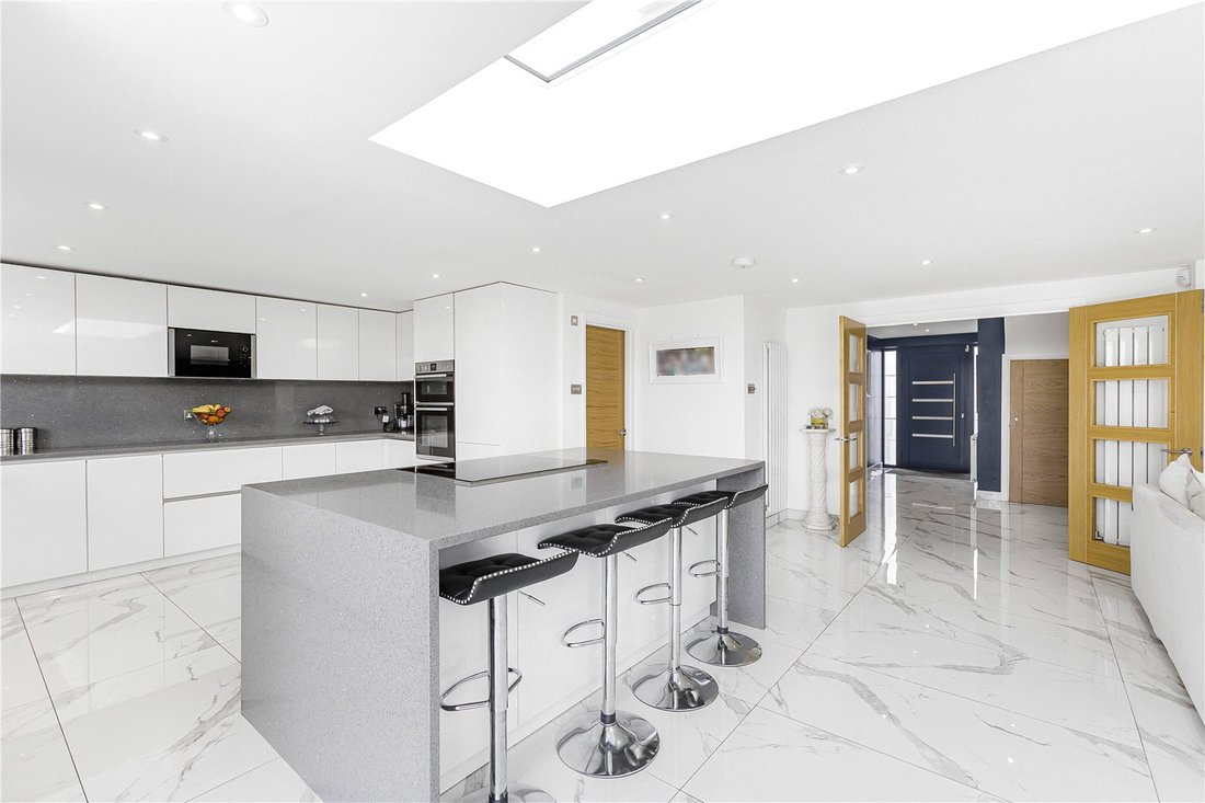 House in Cuffley, Northaw, England 3 - 18015785