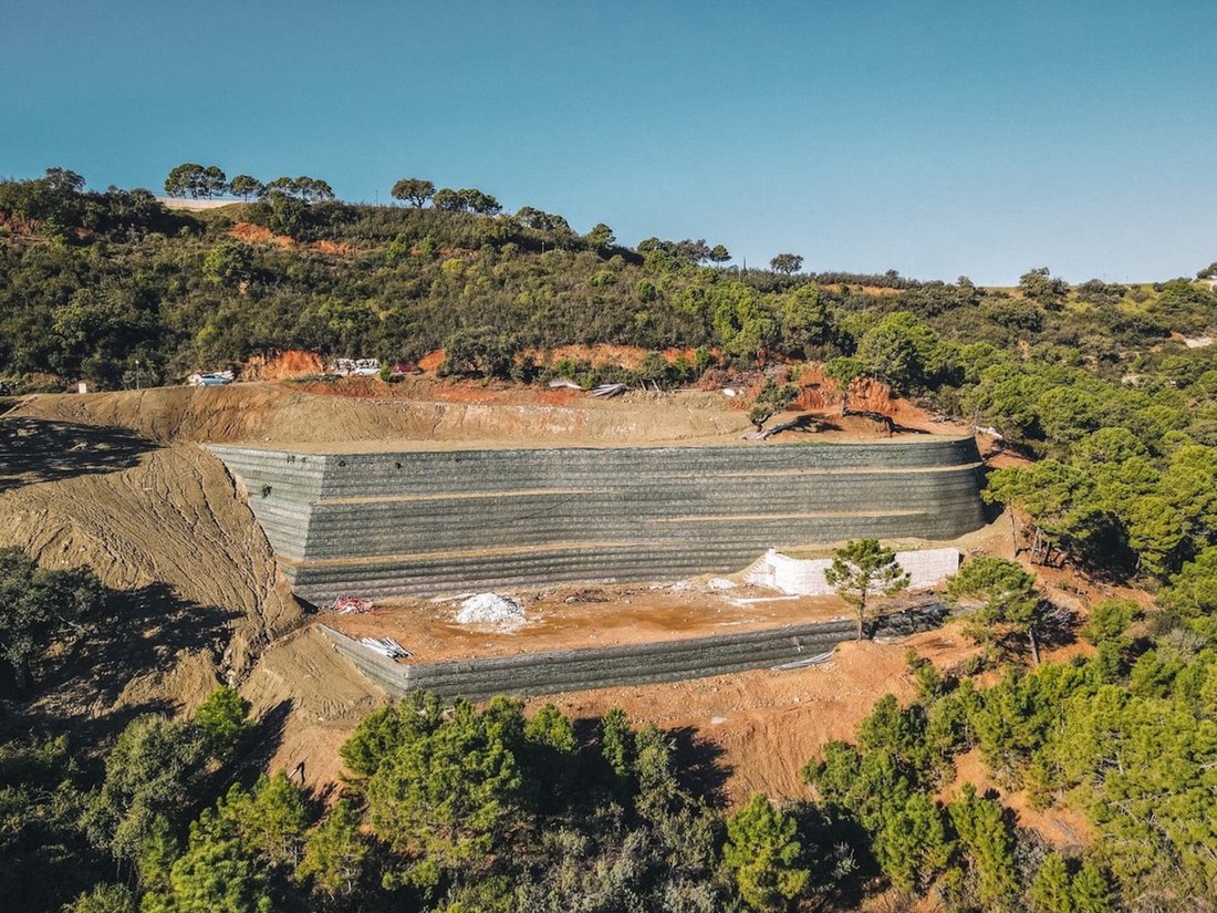 Land in Benahavis, Andalusia, Spain 1 - 12114806