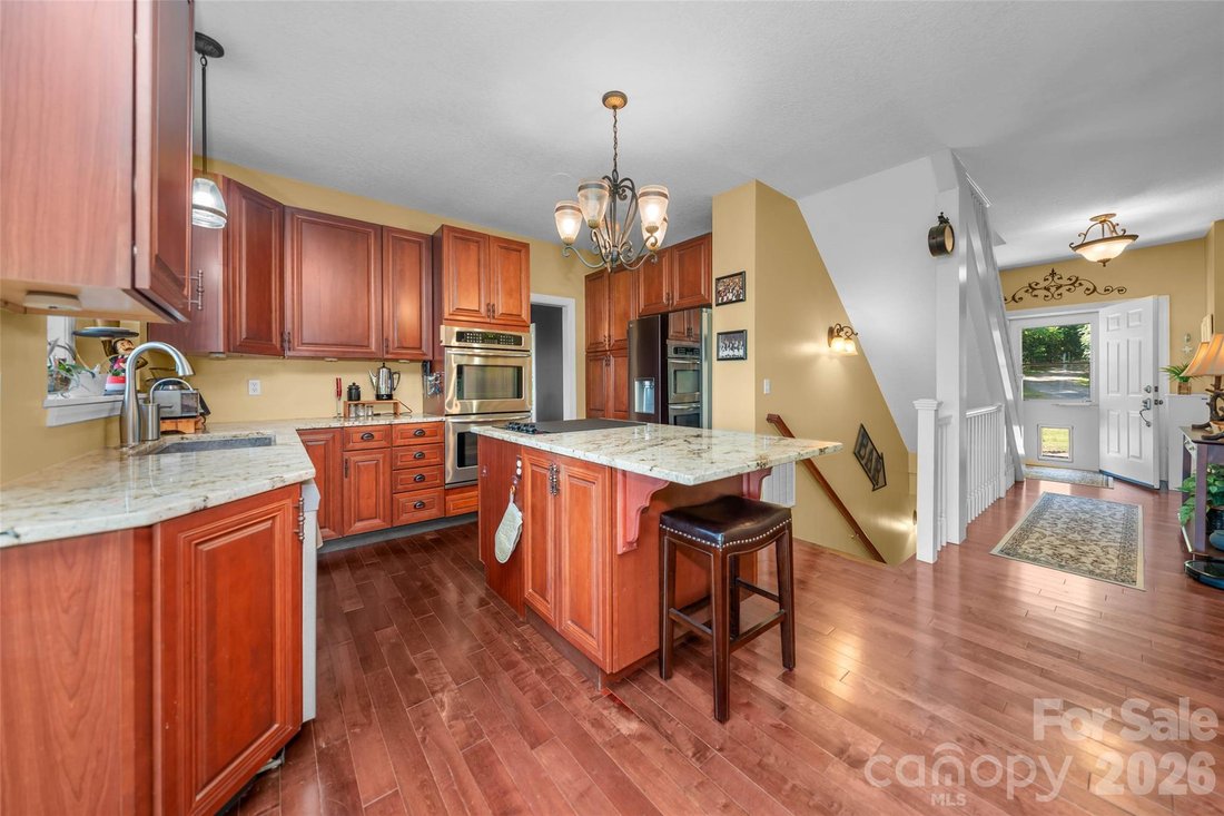 House in Weaverville, North Carolina, United States 5 - 18017536