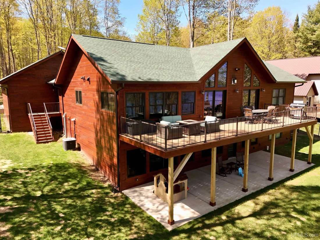 House in Iron River, Michigan, United States 2 - 17496694