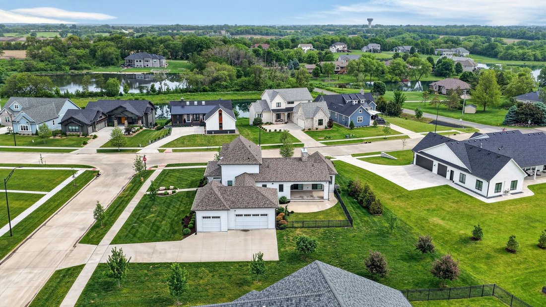 House in Cumming, Iowa, United States 3 - 18017566