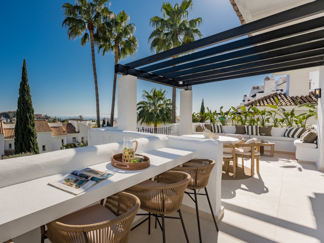 Penthouse in Nueva Andalucia, Marbella, Spain 1 - 17873983