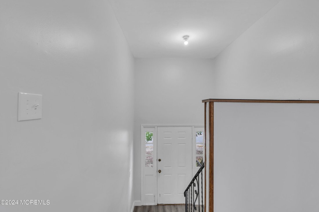 House in Lakewood Township, New Jersey, United States 4 - 18015604