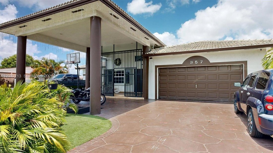 House in Hialeah, Florida, United States 1 - 17971900