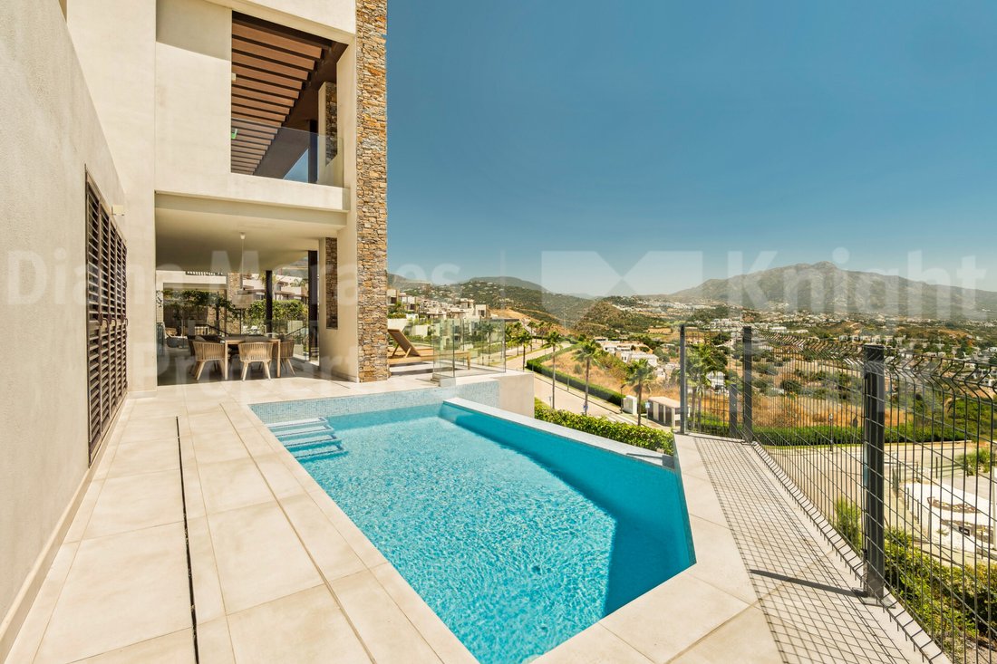 Villa in El Paraíso, Benahavis, Spain 5 - 15997674