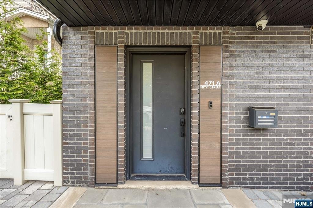 Condo in Palisades Park, New Jersey, United States 3 - 18017796