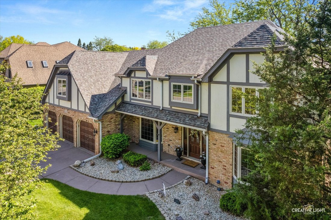 House in St. Charles, Illinois, United States 2 - 18017693