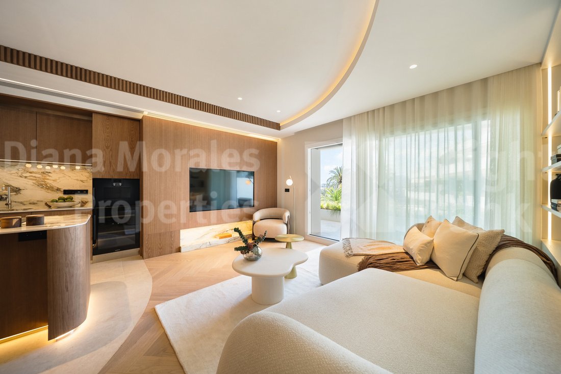 Apartment in Marbella, Andalusia, Spain 2 - 15715525