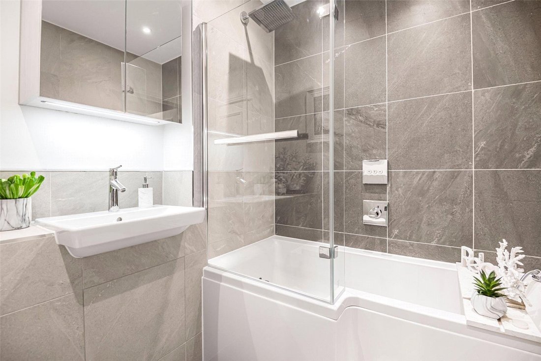 Apartment in Cockfosters, Enfield, England 5 - 18015899