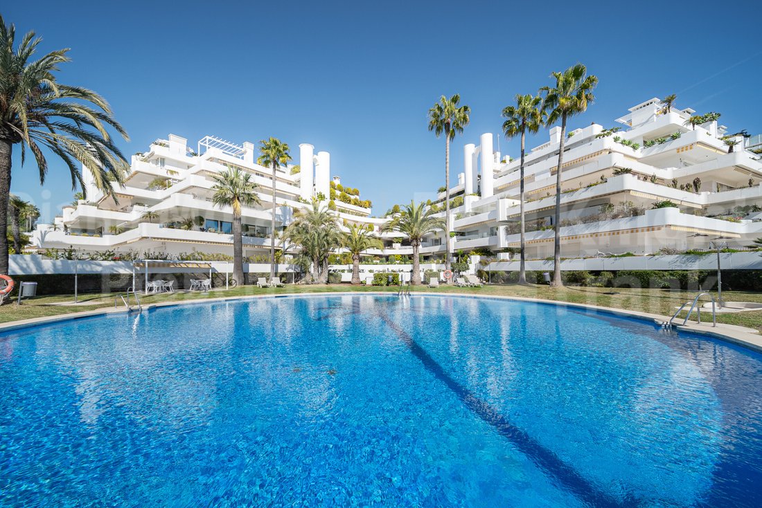 Apartment in Marbella, Andalusia, Spain 4 - 15715525