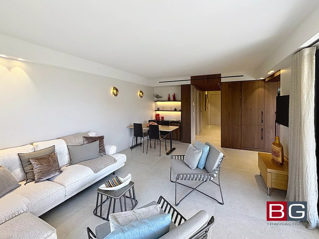 Apartment in Antibes, Provence-Alpes-Côte d'Azur, France 3 - 18017149