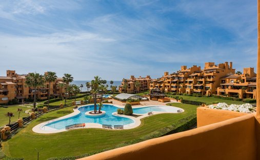 Appartamento a Estepona, Andalusia, Spagna 1