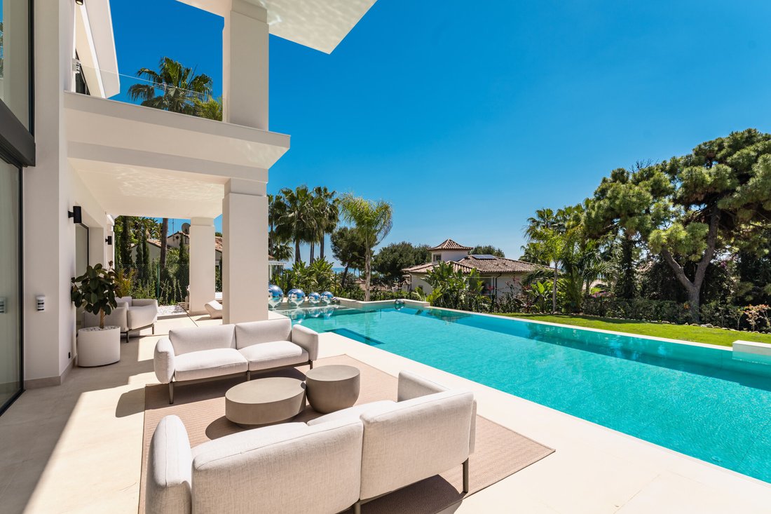 Villa in Sierra Blanca, Marbella, Spain 2 - 17874001