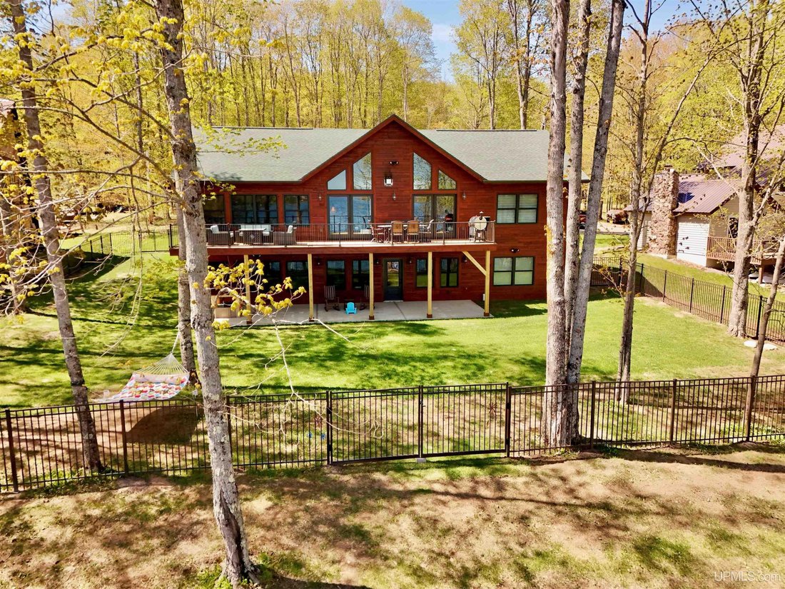 House in Iron River, Michigan, United States 3 - 17496694