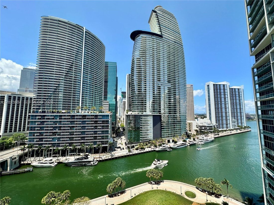Condo in Miami, Florida, United States 2 - 18017155