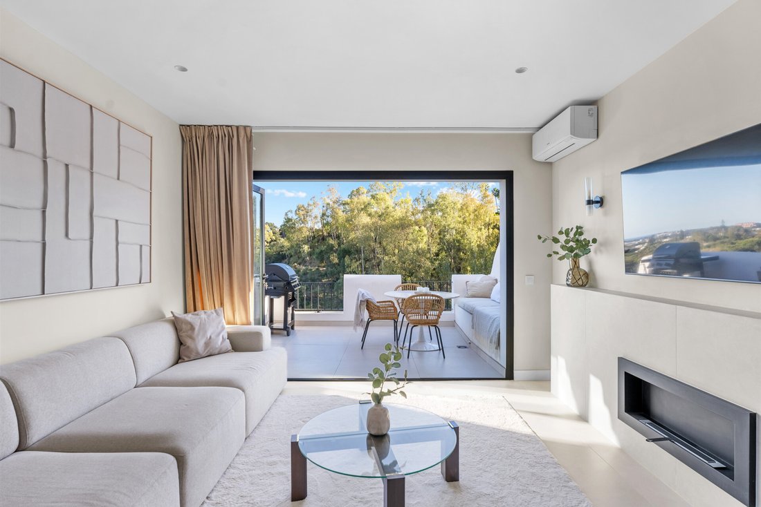Apartment in Benahavis, Andalusia, Spain 2 - 17873962