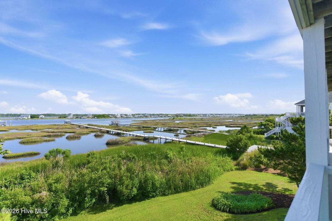 House in North Topsail Beach, North Carolina, United States 4 - 17550488