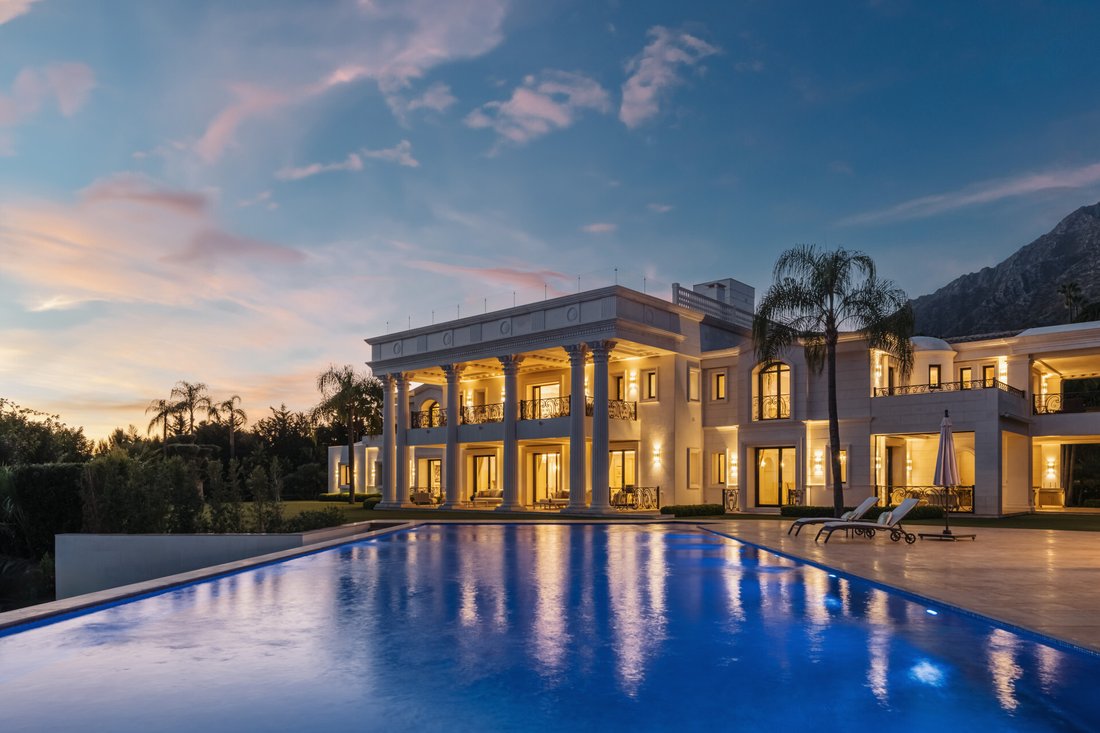Villa in Sierra Blanca, Marbella, Spain 1 - 17874003